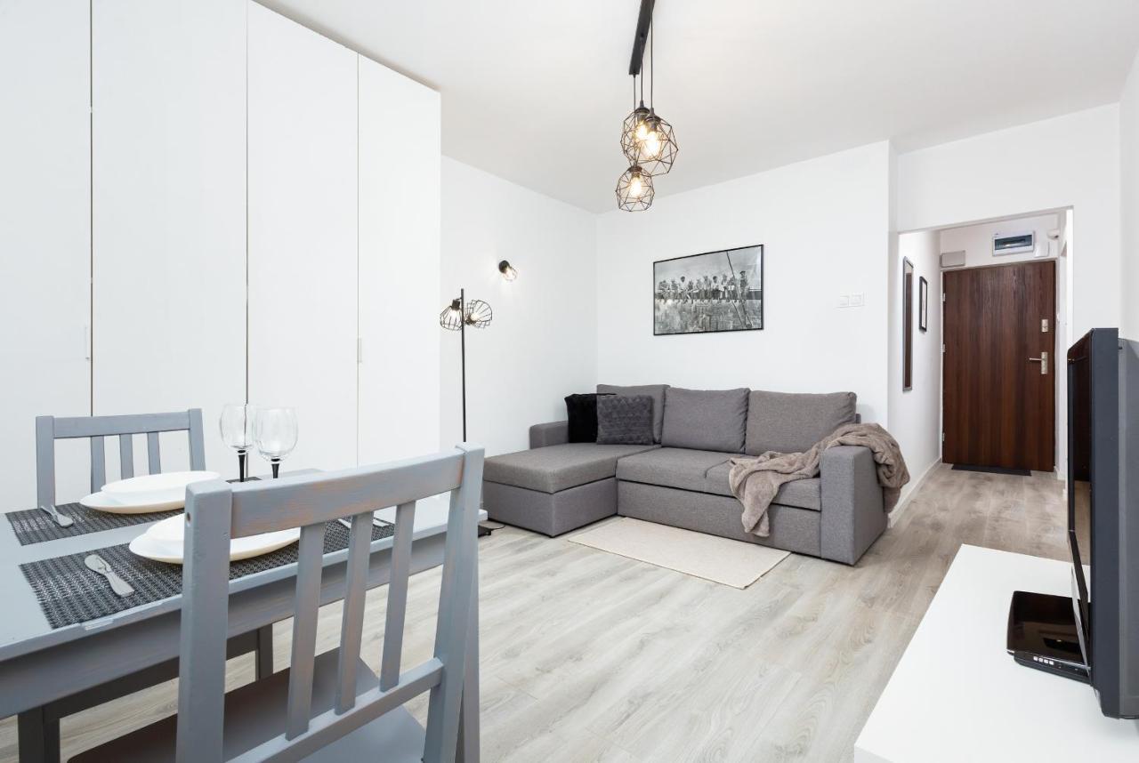 Studio City Center Zlota Street By Renters Varsóvia Exterior foto