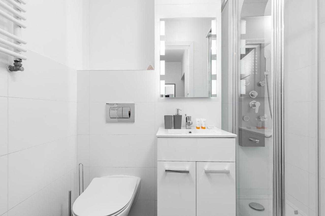 Studio City Center Zlota Street By Renters Varsóvia Exterior foto