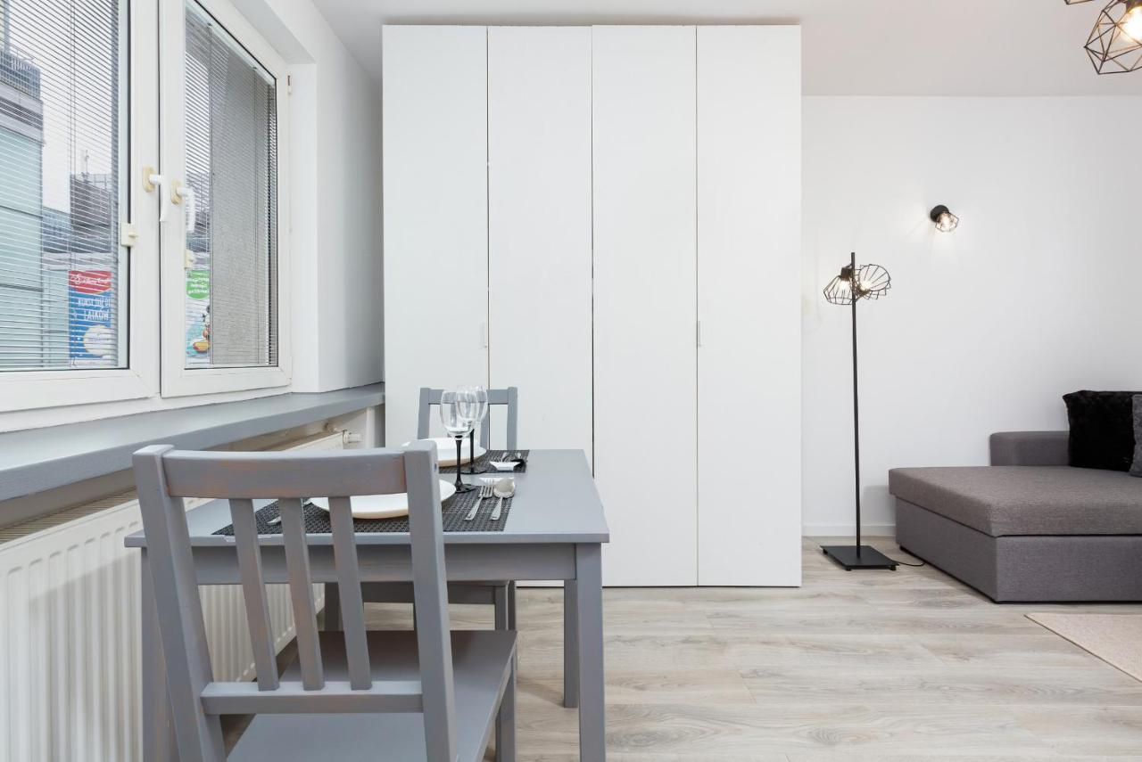 Studio City Center Zlota Street By Renters Varsóvia Exterior foto